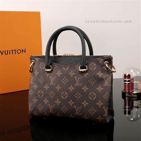 Louis Vuitton LV Pallas BB Hand / Shoulder Bag M42960